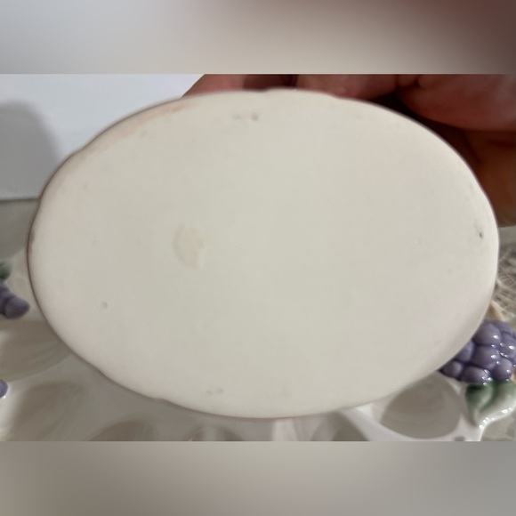 Pfaltzgraff Grapevine Deviled Egg Plate with Covered Bowl Vintage Farmhouse - Picture 8 of 13